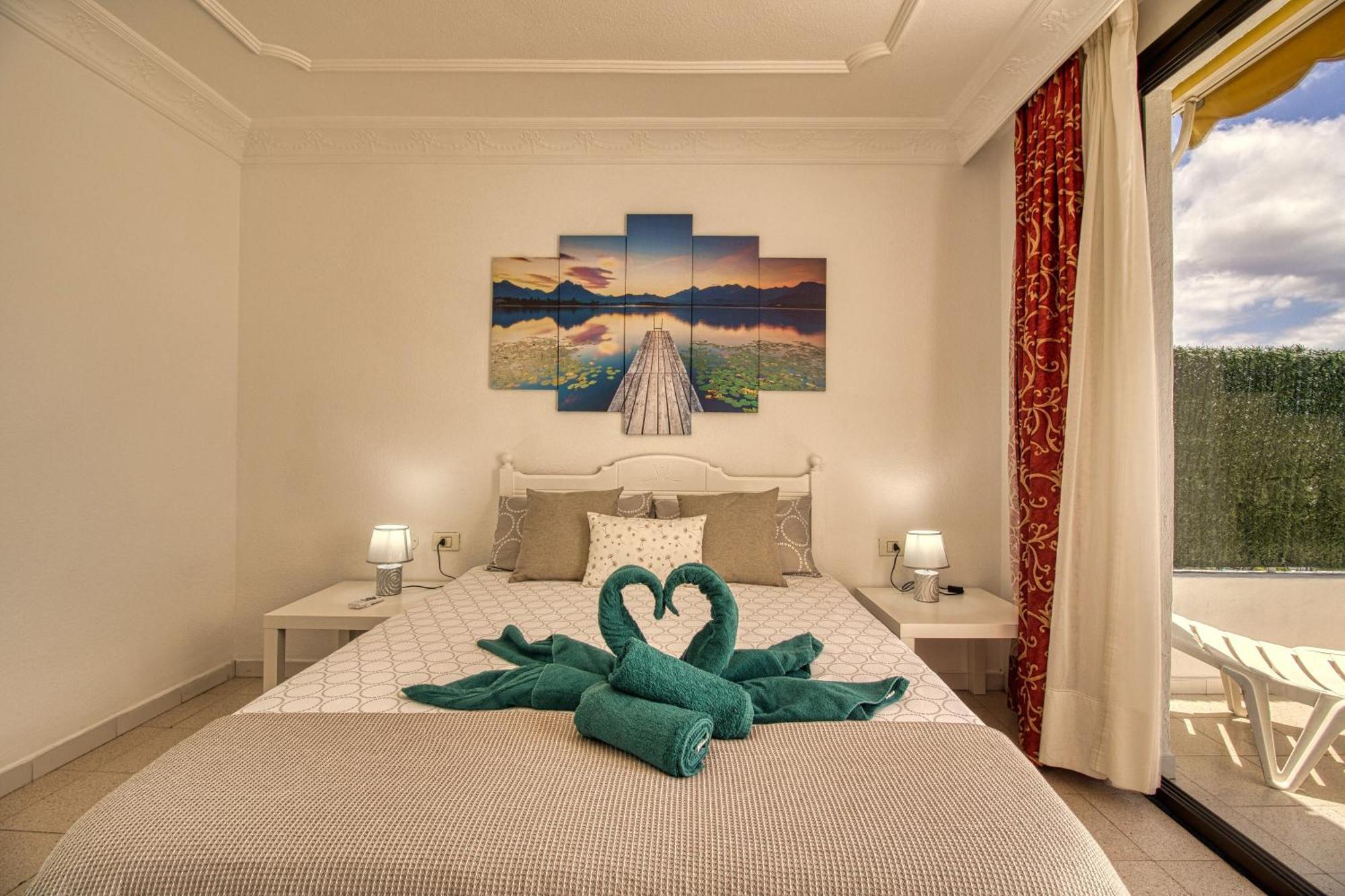 Playa FeñabePenthouse Sea View Jacuzzy Terrace & Poolアパートメント エクステリア 写真