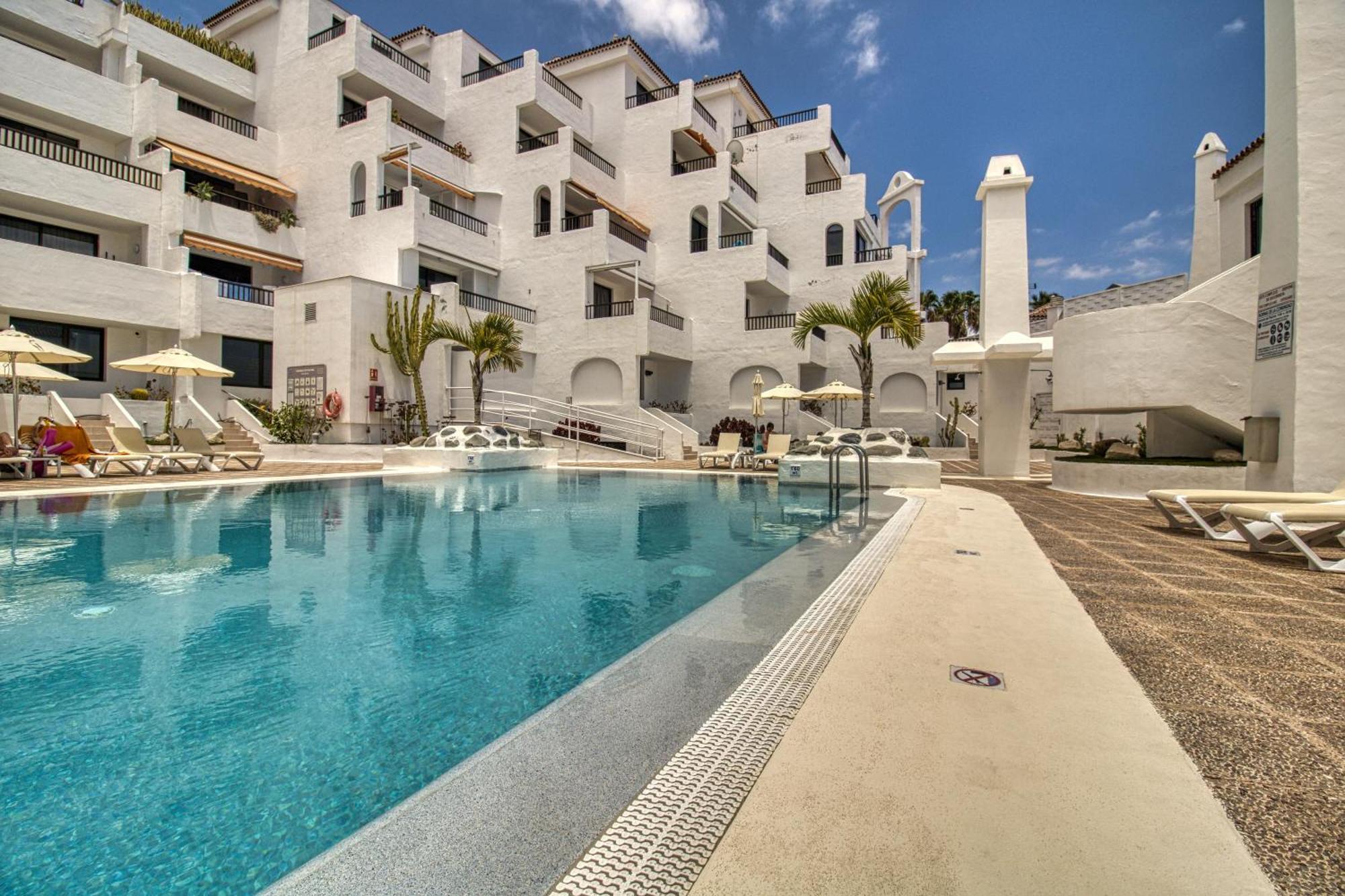 Playa FeñabePenthouse Sea View Jacuzzy Terrace & Poolアパートメント エクステリア 写真
